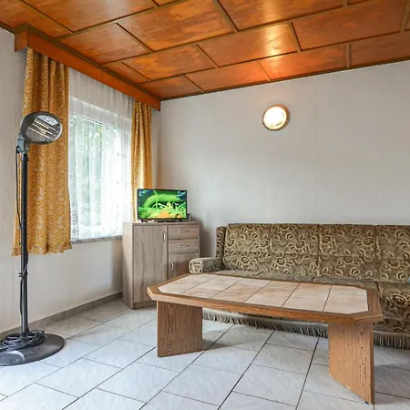 1 Bedroom Amazing In Bellin * Ueckermunde
